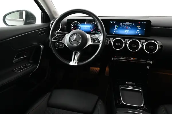 Mercedes-Benz A 200 Progressive Aut. 13