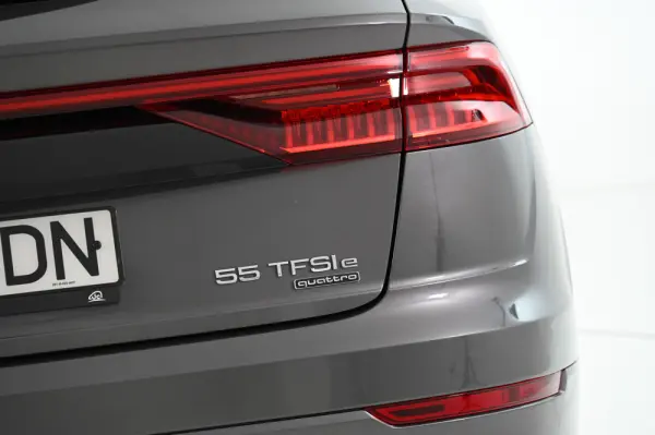 Audi Q8 55 TFSIe quattro Tiptronic 11