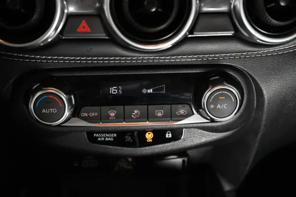 Nissan Juke 1.0 DIG-T Tekna 28