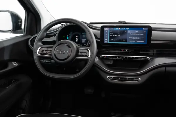 Fiat 500e Outro 16