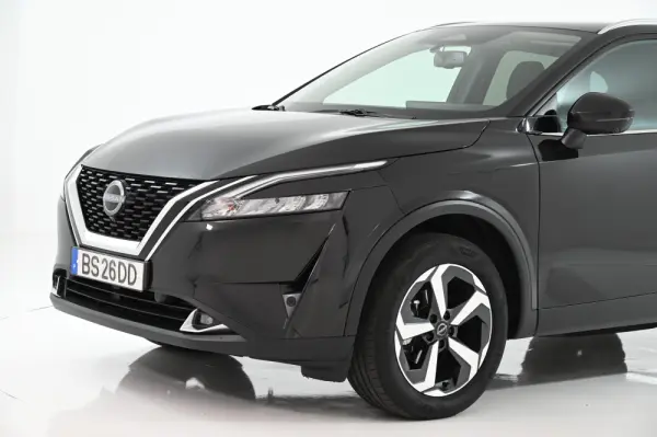 Nissan Qashqai 1.3 DIG-T N-Connecta 12