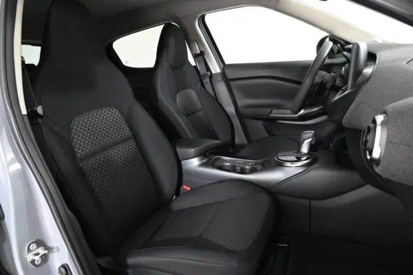 Nissan Juke 1.0 DIG-T N-Connecta DCT 4