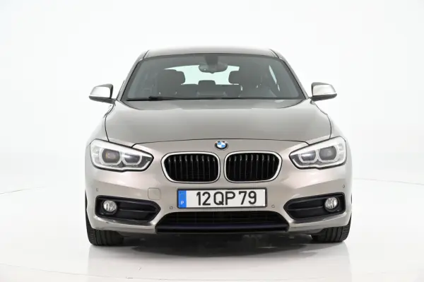 BMW 116 d Line Sport 5