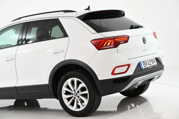 Volkswagen T-Roc 1.0 TSI Urban 12