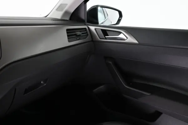 Volkswagen Polo 1.0 TSI Confortline 21