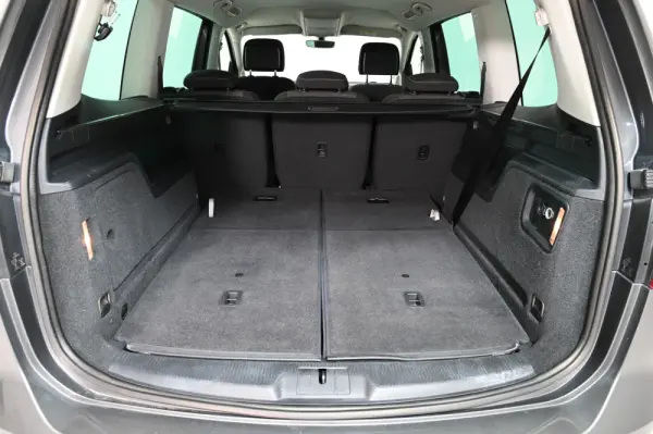Volkswagen Sharan 2.0 TDI Confortline 9