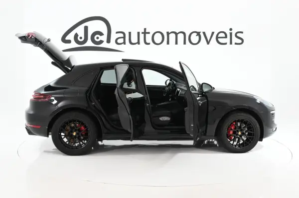Porsche Macan GTS PDK 6