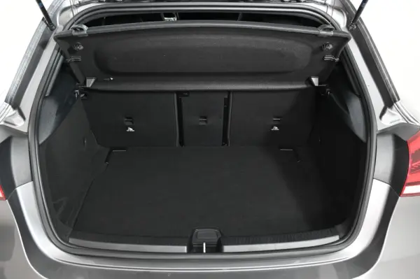 Mercedes-Benz A 180 d AMG Line Aut. 9