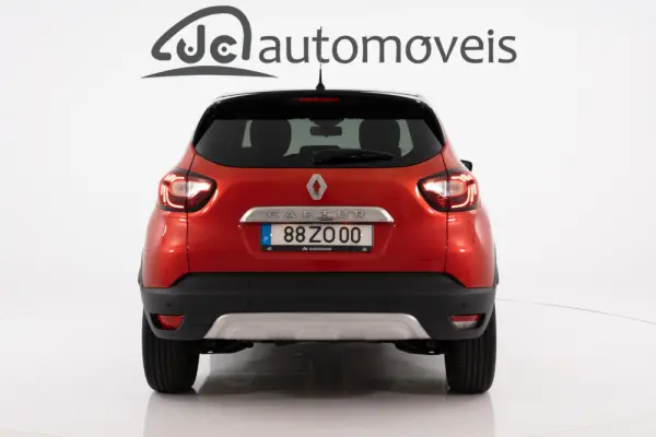 Renault Captur Outro 8