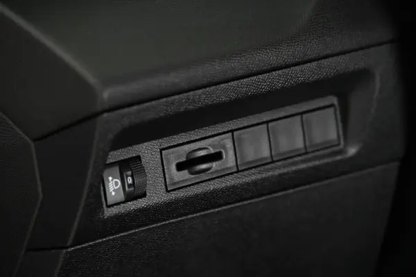 Peugeot 308 1.2 Hybrid Style e-DCS6 22
