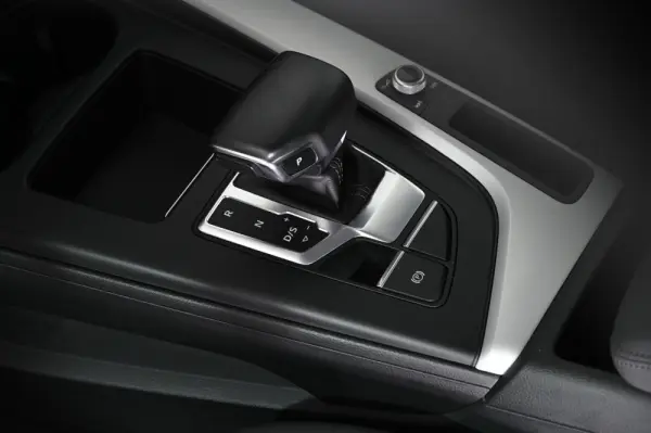 Audi A4 40 TDI S tronic 21