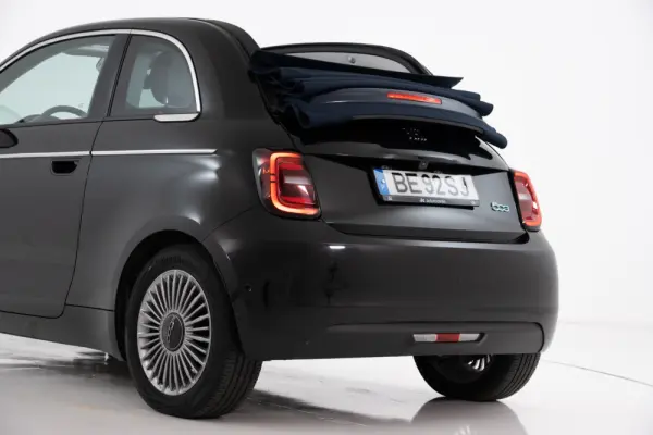 Fiat 500e Outro 9