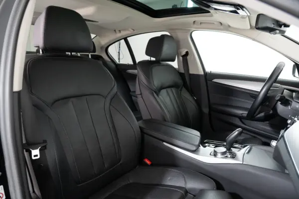 BMW 530 d Line Luxury Auto 4