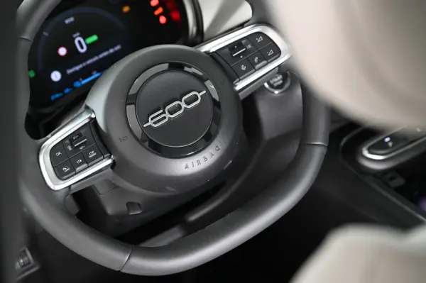 Fiat 600e 54 kWh La Prima 20