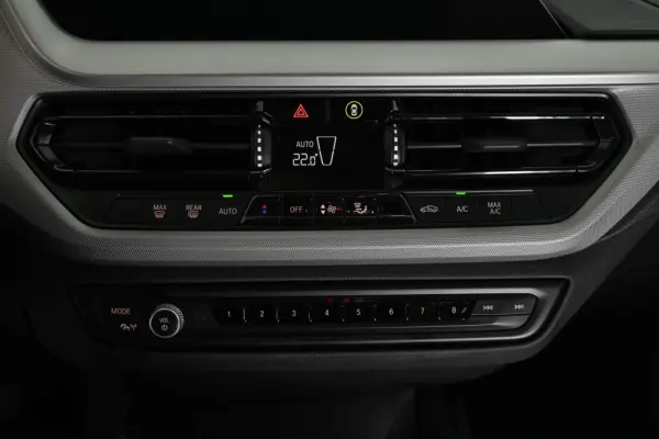 BMW 116 i Advantage Auto 22