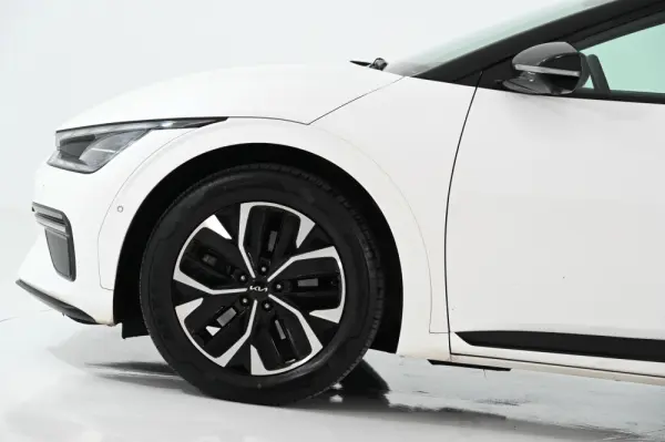 Kia EV6 77.4 kWh GT-Line 12