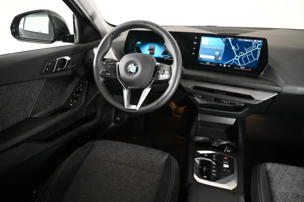 BMW 116 Standard 23