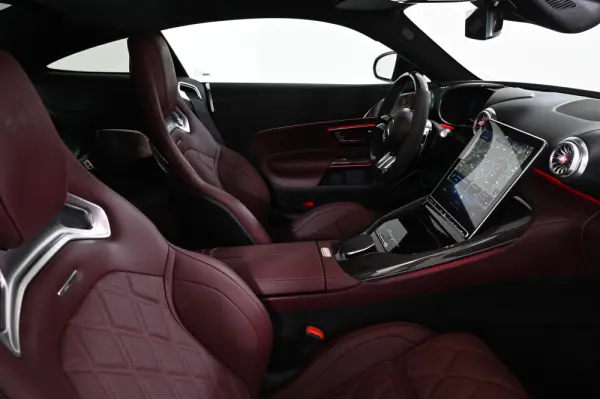 Mercedes-Benz AMG GT 63 Pro 4Matic+ 32