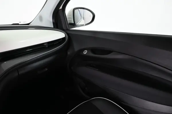 Fiat 500e C Icon 28