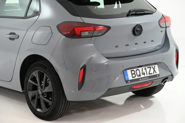 Opel Corsa 1.2 T Hybrid EdCT 11