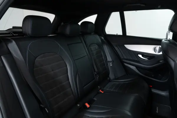 Mercedes-Benz C 300 e AMG Line 40