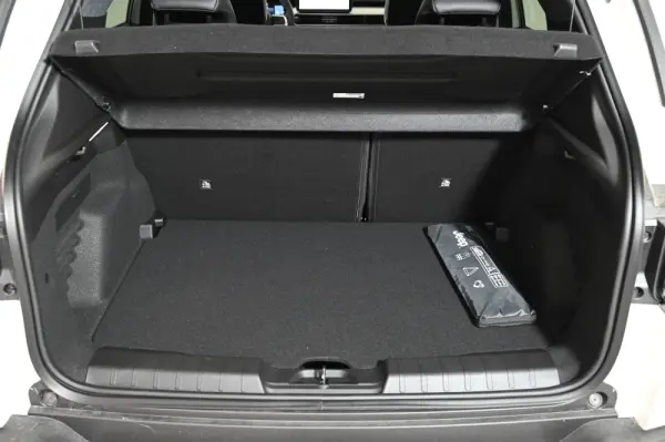 Jeep Avenger 1.2 e-Hybrid Summit DCT 9