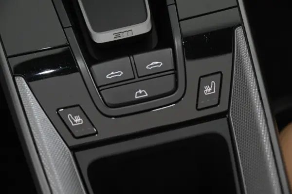Porsche 911 (992) Carrera 4 PDK 20