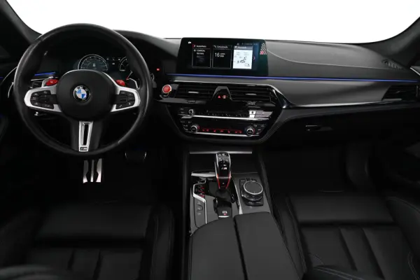 BMW M5 Standard 3