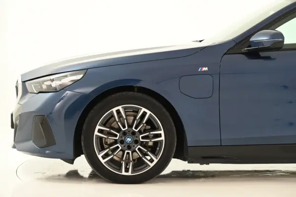 BMW 530 e Pack Desportivo M 14