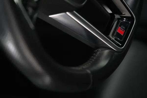 Audi A6 50 TDI quattro Sport Tiptronic 22