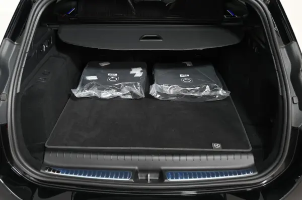 Mercedes-Benz C 300 de AMG Line 9