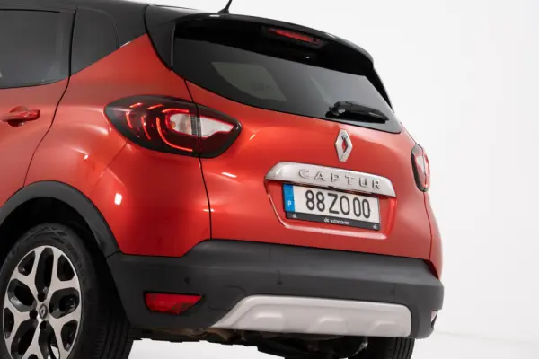 Renault Captur Outro 12