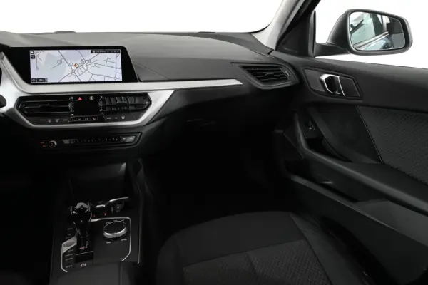BMW 118 i Auto 13