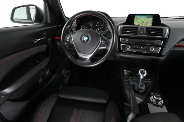 BMW 116 d Line Sport 14