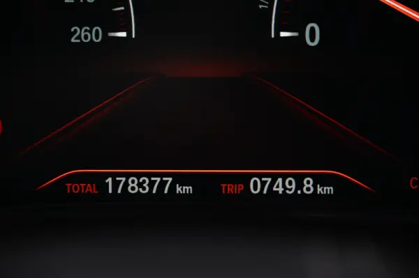 BMW 740 d xDrive Pack M Auto 18