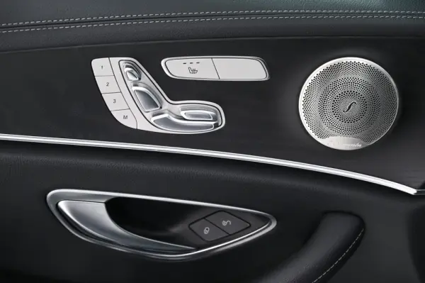 Mercedes-Benz E 220 d 4-Matic All Terrain Avantgarde 23