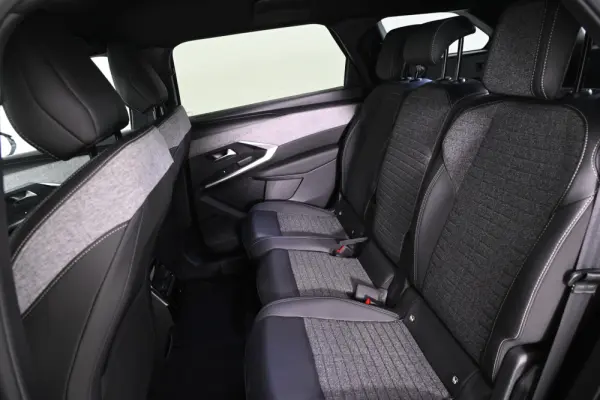 Peugeot 5008 1.2 Hybrid Allure Pack e-DCS6 22