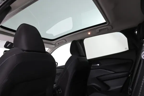 Nissan Qashqai 1.3 DIG-T N-Connecta 30