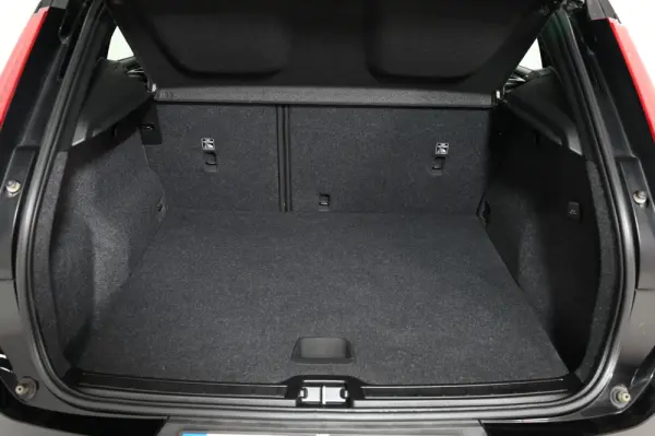 Volvo XC 40 1.5 T2 Momentum 11