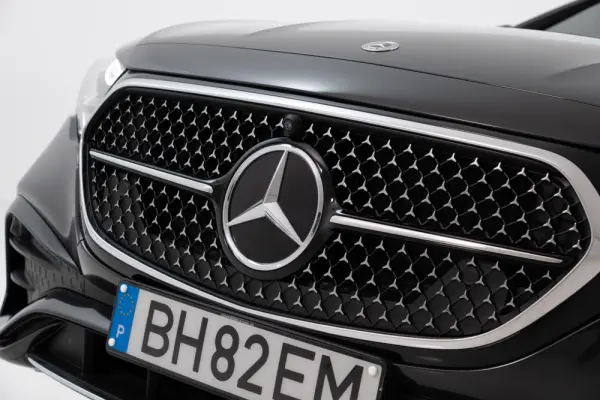 Mercedes-Benz E 300 e AMG Line 14