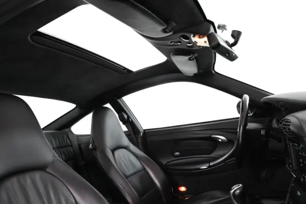 Porsche 911 (996) Carrera 4 Coupé 26