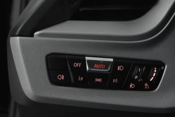 BMW 116 i Advantage 12