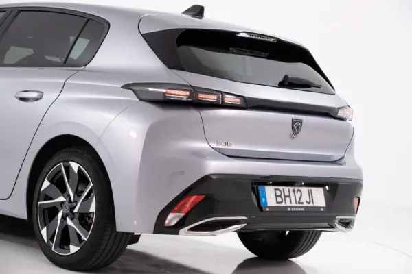 Peugeot 308 1.2 PureTech Allure Pack 12