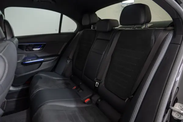 Mercedes-Benz C 300 e AMG Line 36