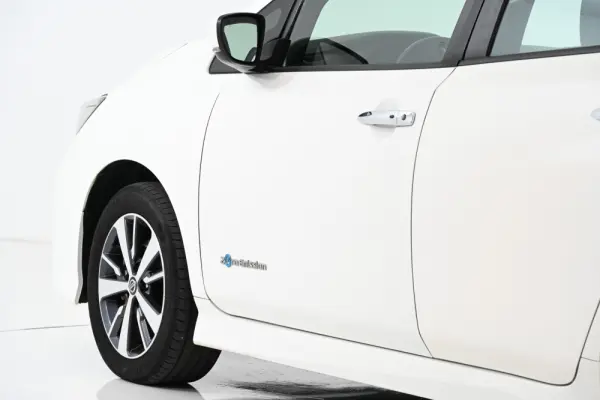 Nissan Leaf Acenta 12