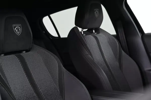 Peugeot 308 1.6 Hybrid GT Pack e-EAT8 18