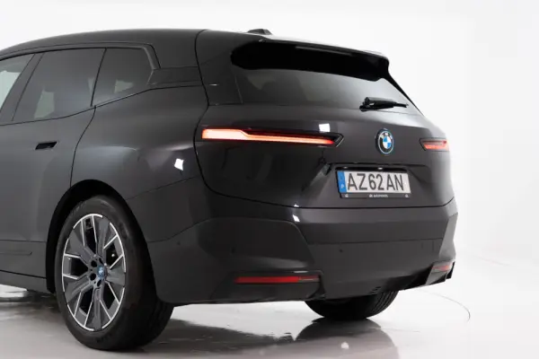 BMW iX xDrive 40 13