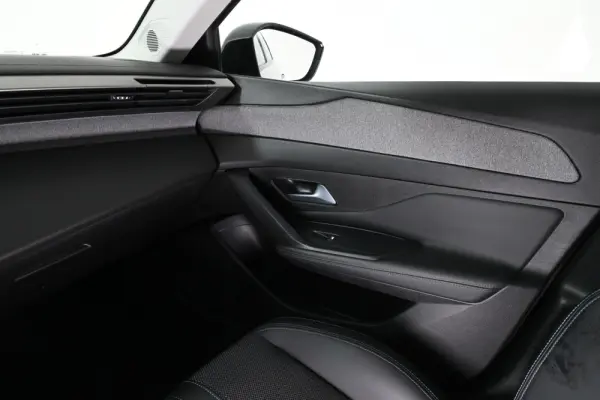 Peugeot 308 SW 1.6 Hybrid Allure Pack e-EAT8 26