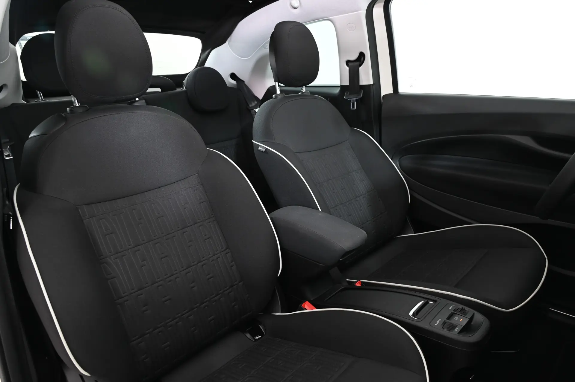 Fiat 500e C Icon 26