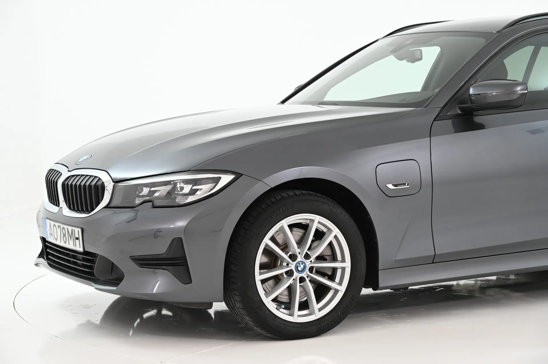 BMW 320 e Auto 18